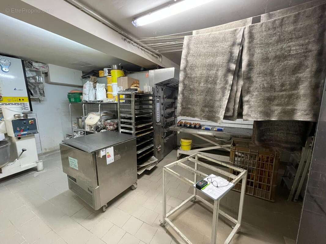 Photo 5 - Commerce à VITRY-AUX-LOGES