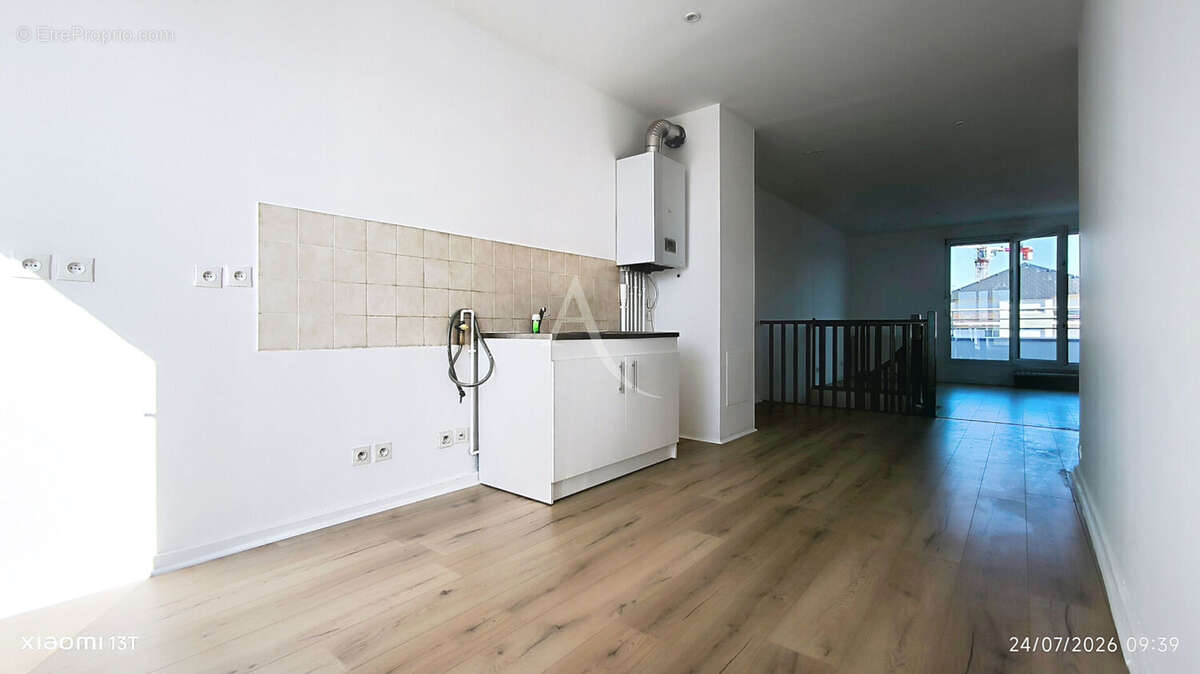 Appartement  traversant Saint Barthelemy d'Anjou 5 pièce(s) 90 m2 - photo 3