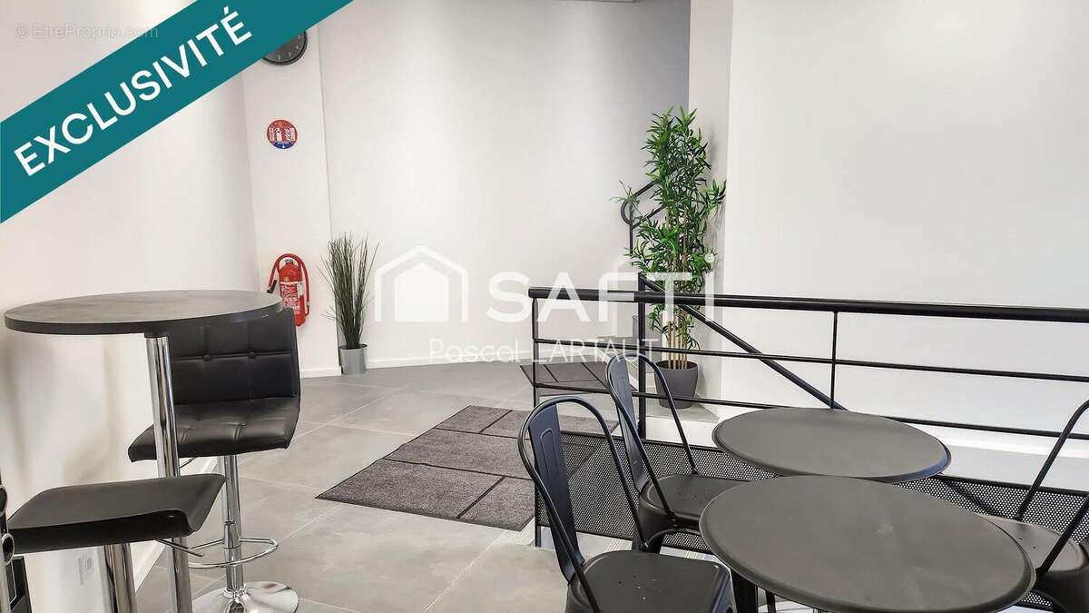 Photo 3 - Commerce à LONS-LE-SAUNIER