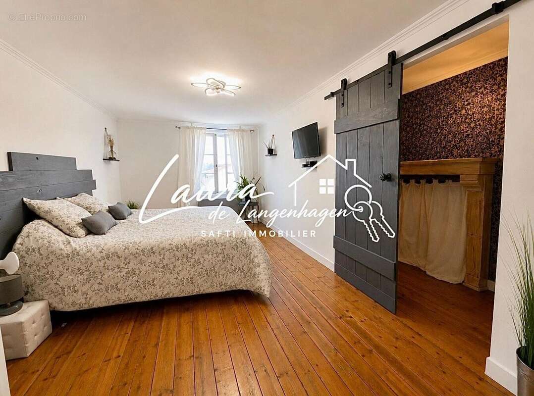Maison 190 m² à La Ferte-Bernard  - photo 9