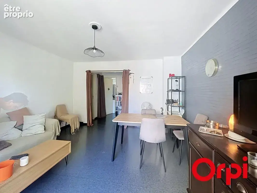 La seyne sur mer secteur donicarde - t3 59m2 avec balcon cave et parking - photo 9