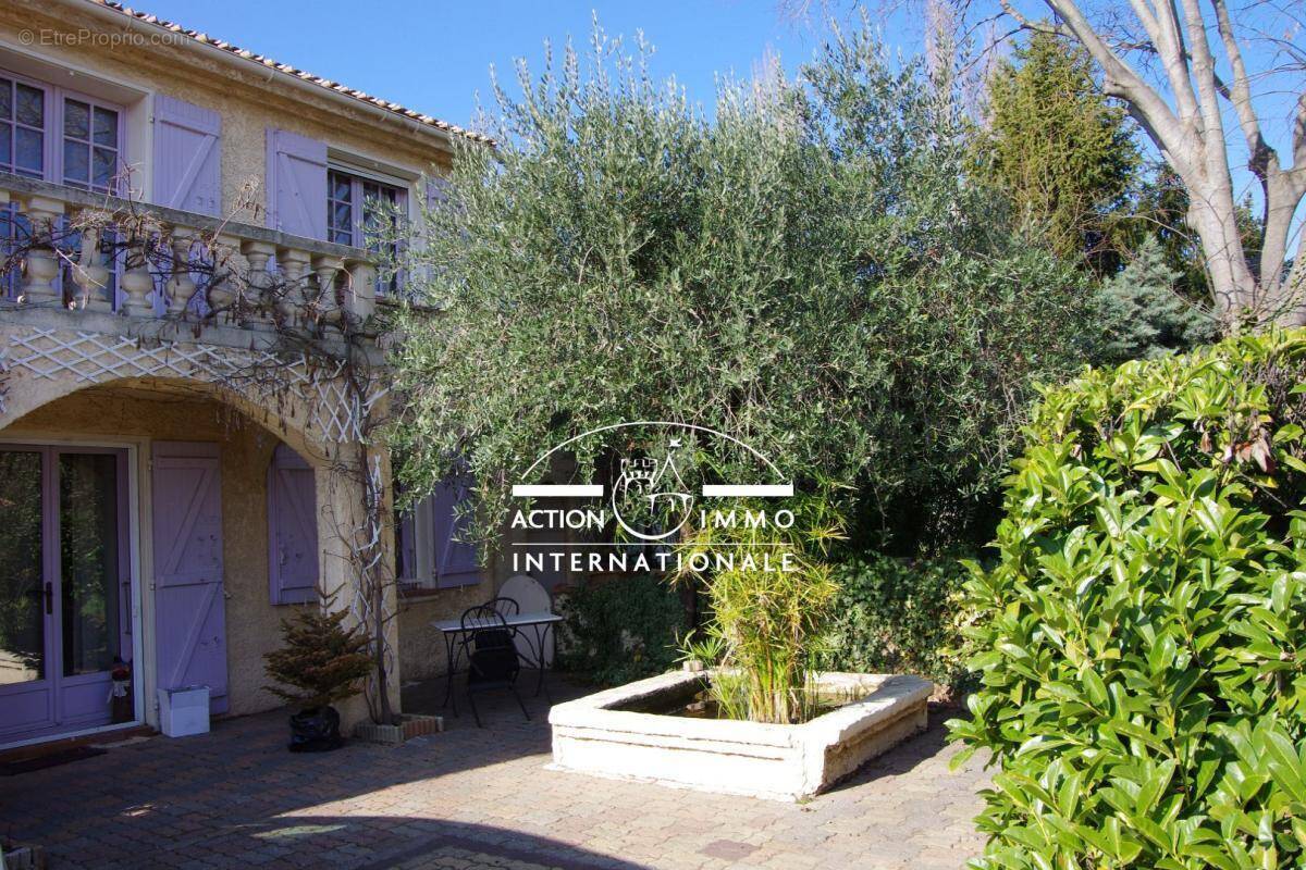 Maison à SAINT-MARTIN-DE-CRAU