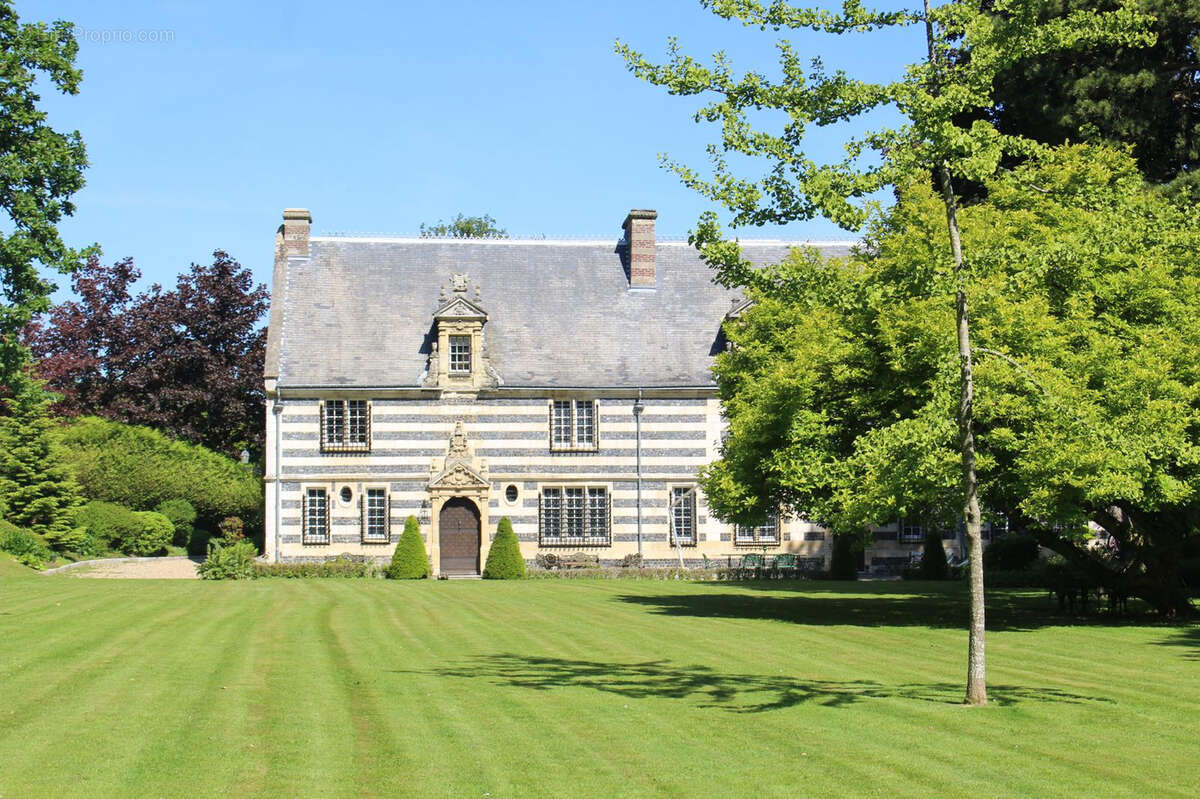 Maison à ROLLEVILLE