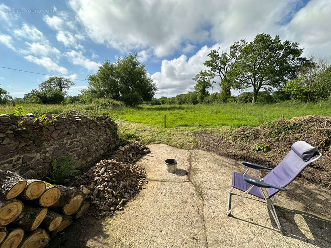 Maison à MUNEVILLE-LE-BINGARD