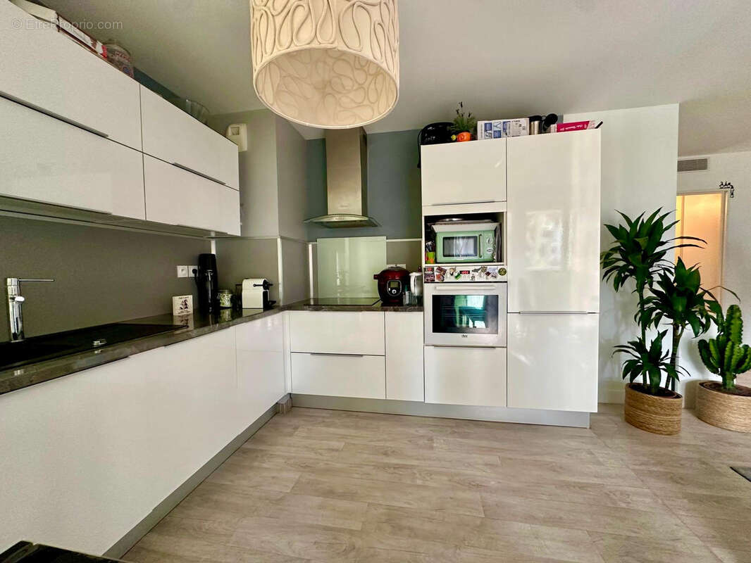 Appartement à MARSEILLE-9E