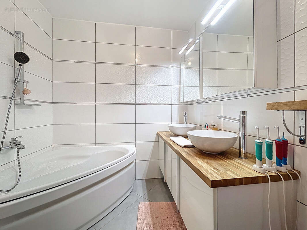Appartement à MEYLAN