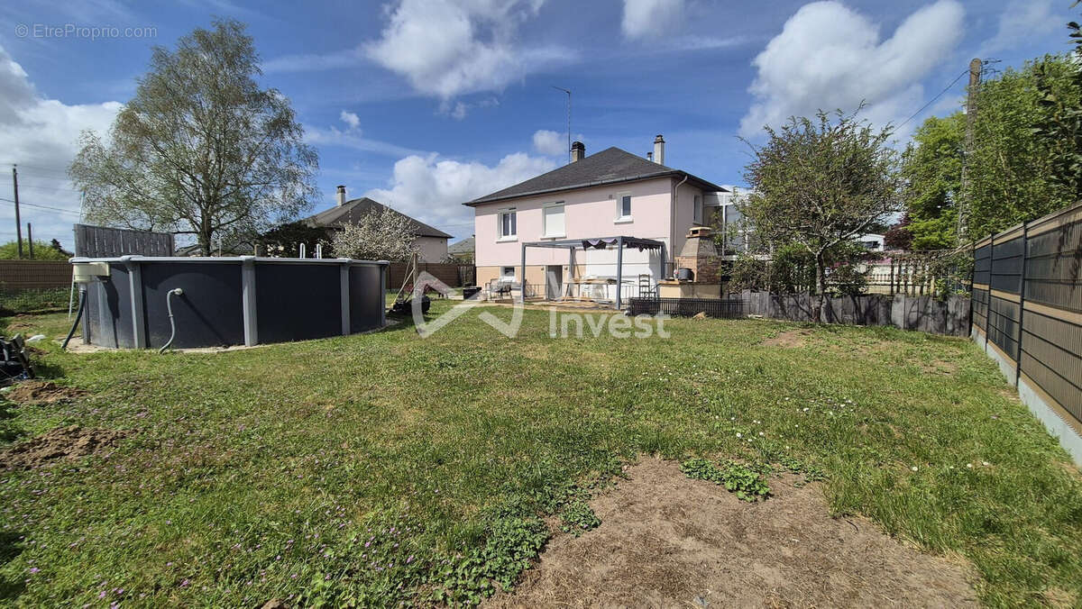 Maison à SAINT-MARS-D'OUTILLE