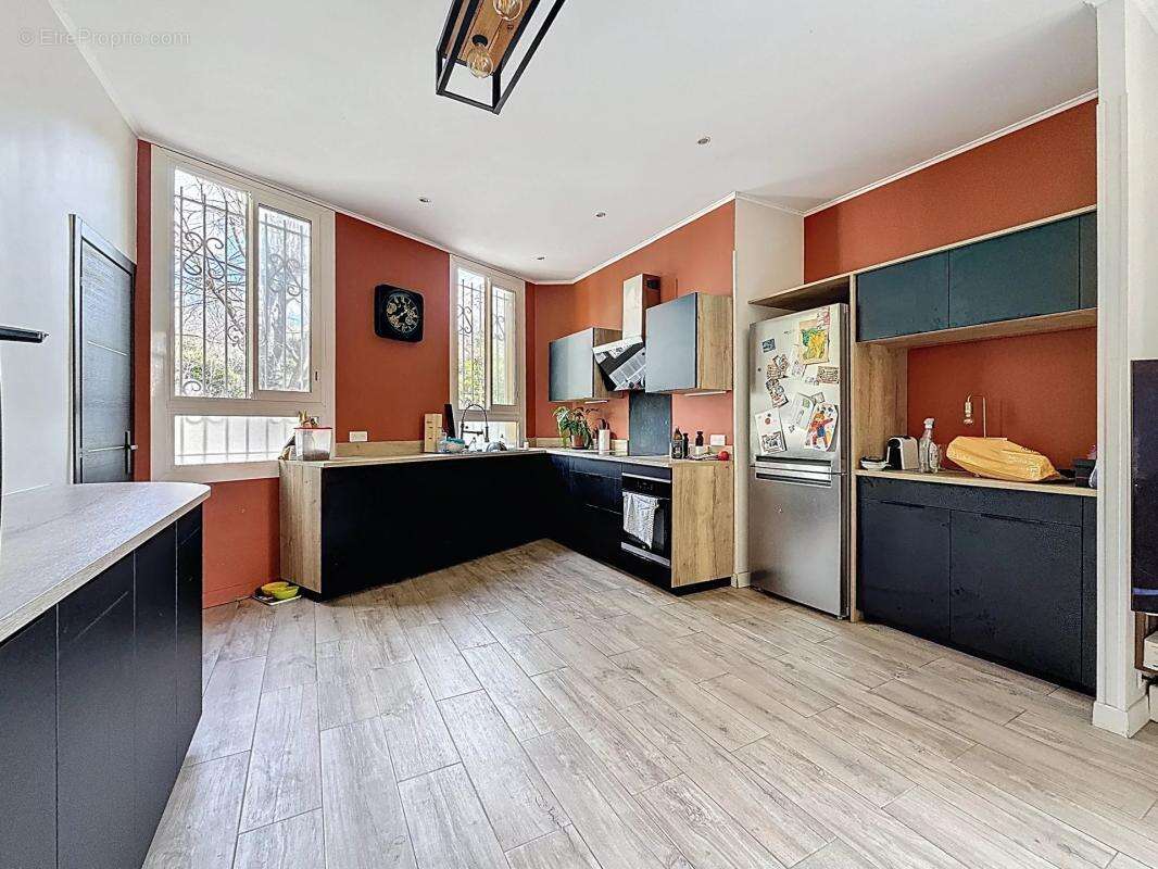 Nice Cimiez : Propriété de 435m² comprenant 6 appartements - photo 15
