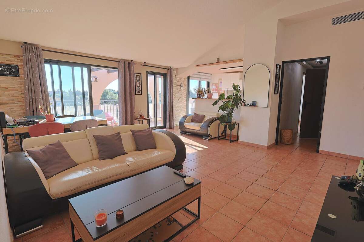 Appartement à FREJUS