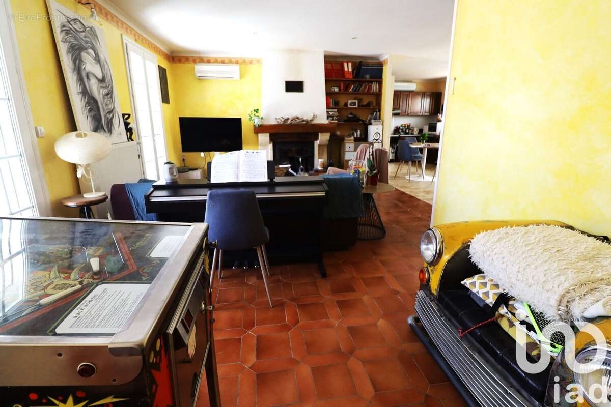 Maison 162 m² à La Clisse  - photo 6