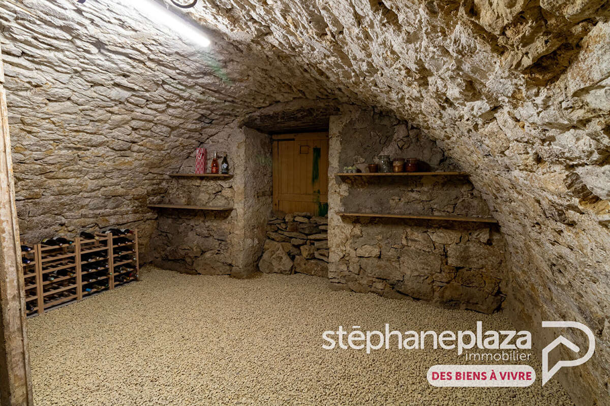 Appartement à COLIGNY