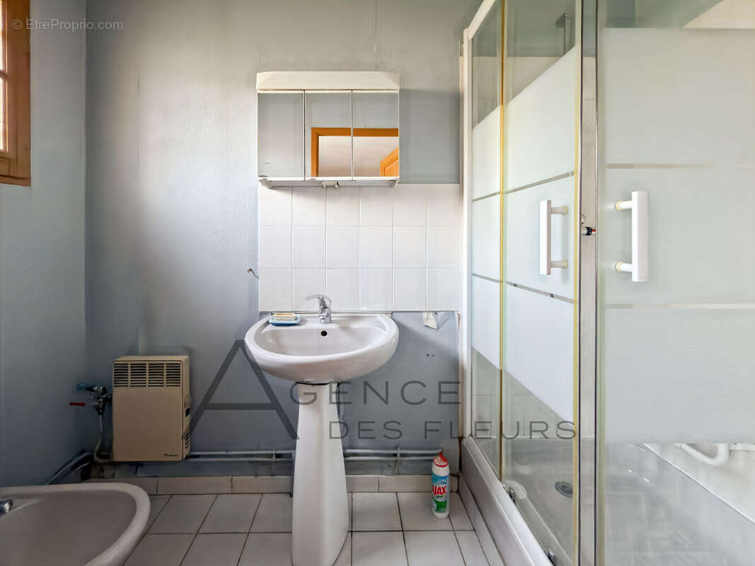 Maison 141 m² à Saint-Aubin-Les-Elbeuf  - photo 11