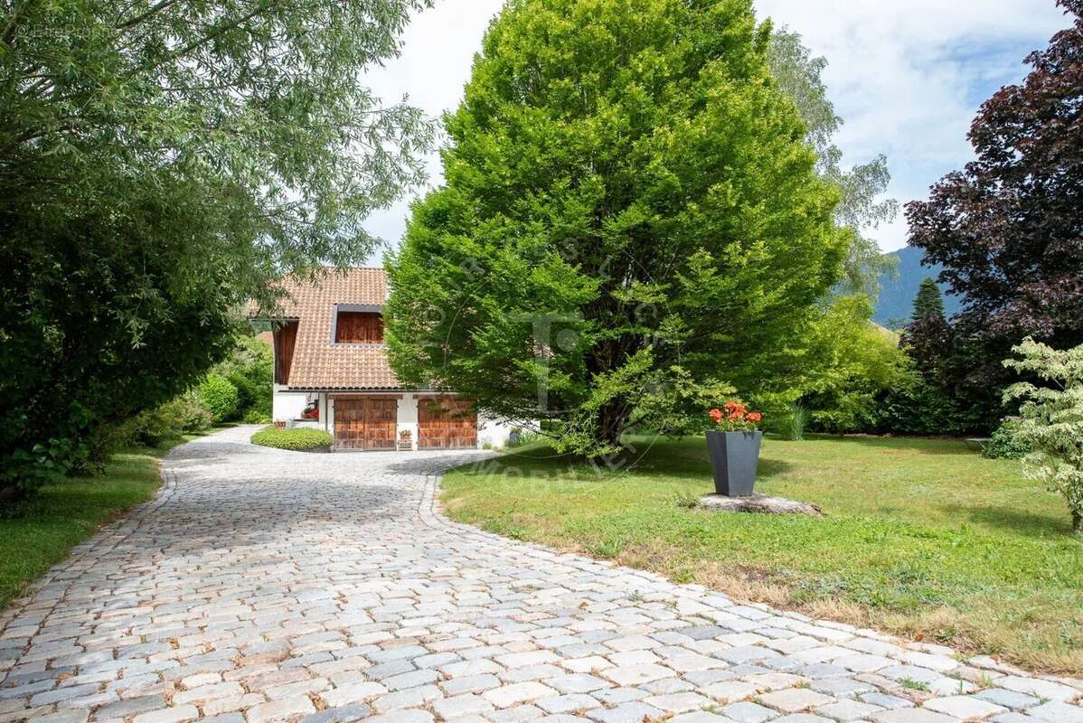 Maison à SEYTHENEX