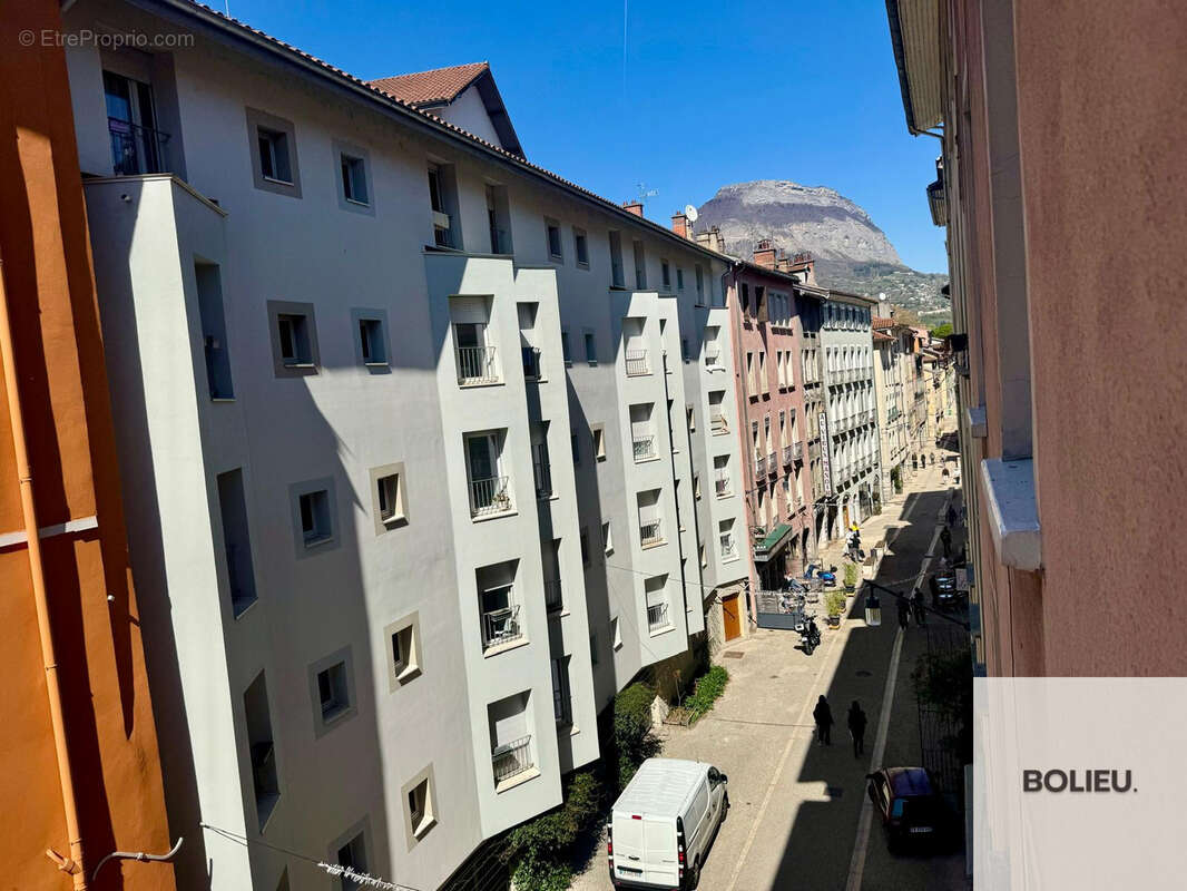 T3 rénové - rue Saint-Laurent, Grenoble - photo 7