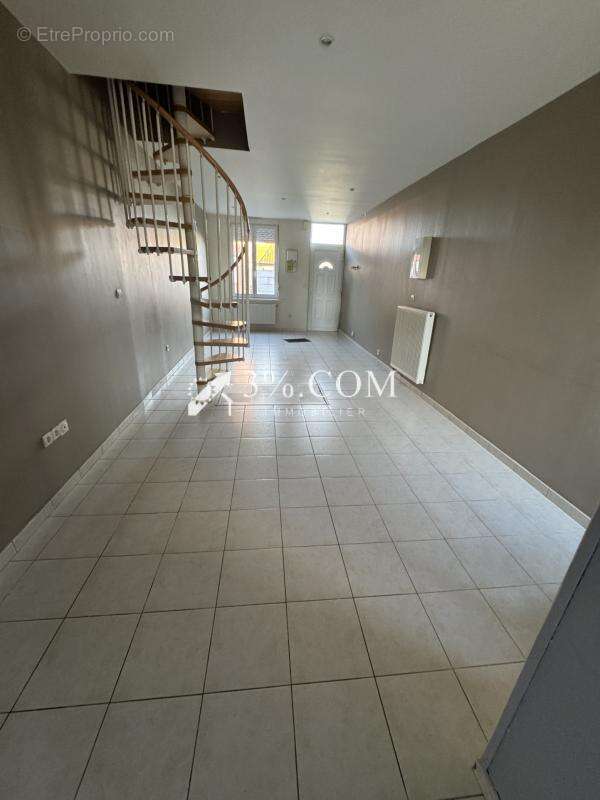 Maison à PETITE-FORET