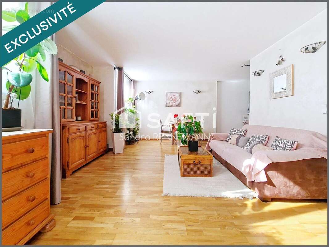 Photo 2 - Appartement à GENNEVILLIERS
