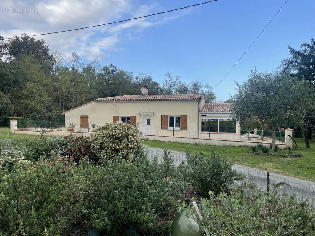 Maison à CASTELJALOUX