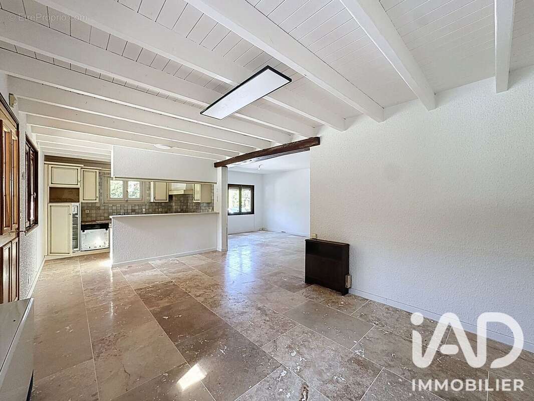 Maison 121 m² à Amancy  - photo 3