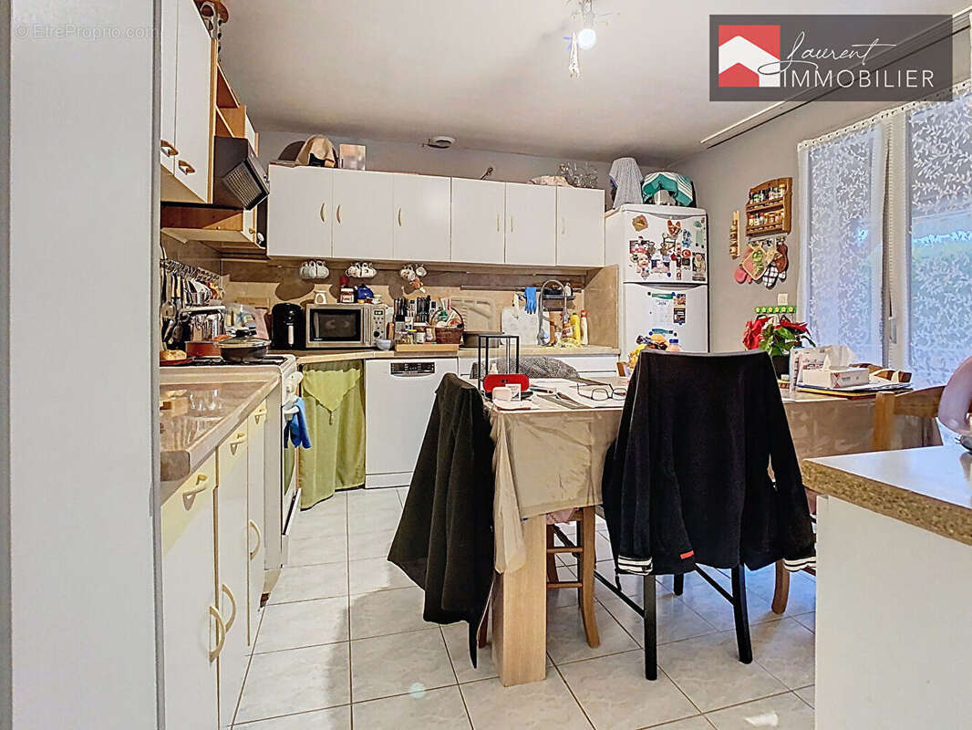 Villa de plain pied, 4 chambres, double garage - 01190 GORREVOD - photo 4