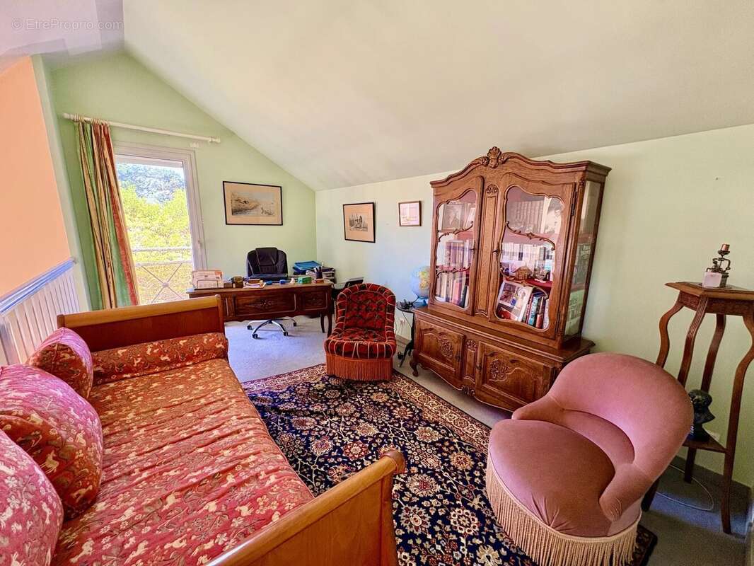 Maison - 6 pièces - photo 10