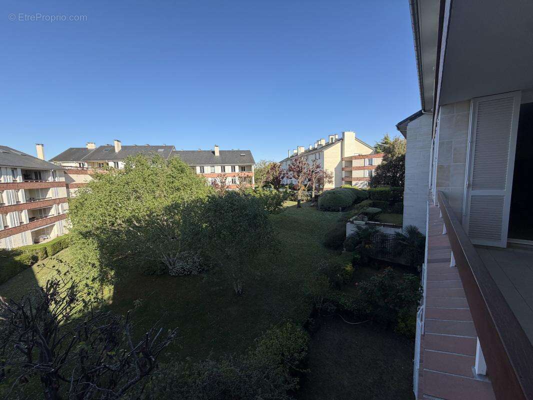 Appartement à LOUVECIENNES