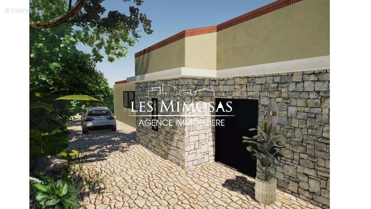 Maison à ROQUEBRUNE-SUR-ARGENS