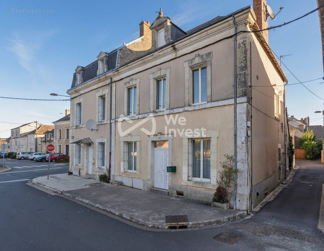 Maison à TOURNON-SAINT-MARTIN