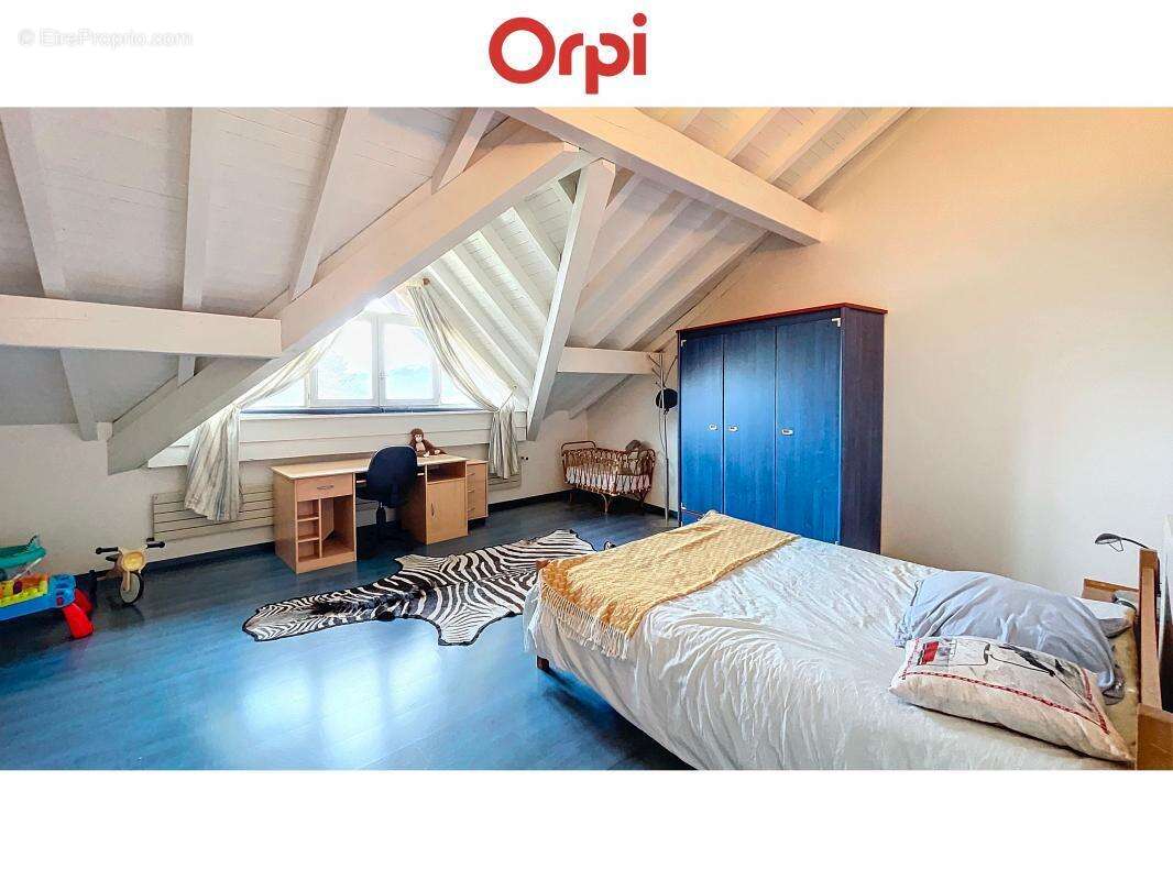 Maison à VETRAZ-MONTHOUX