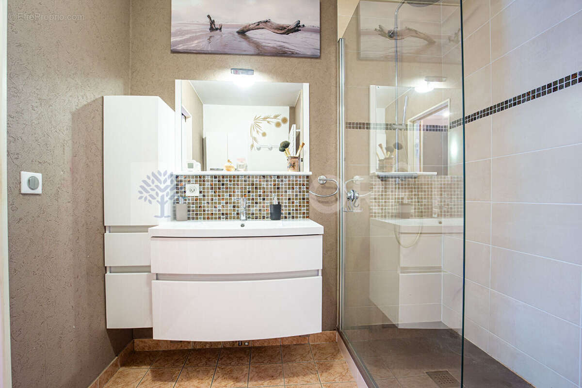 Agence immobiliere laforet - "musa" - annecy / vieugy - appartement t3 de 96,18m² - terrasse - jardins - garage - place de stati - photo 12