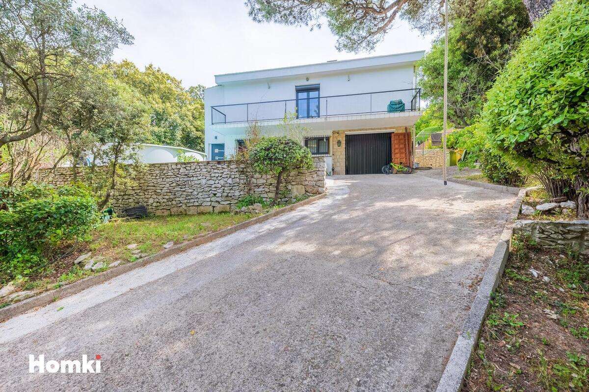 Maison à CARNOUX-EN-PROVENCE