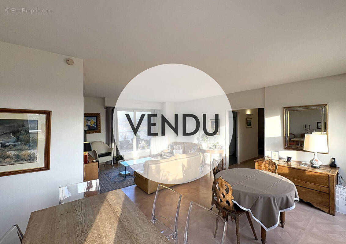 Appartement à CHARLEVILLE-MEZIERES
