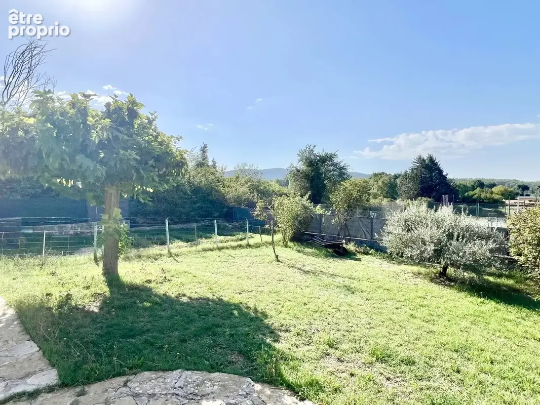 Villa de 90 m² sur 483 m² de terrain clos - photo 2
