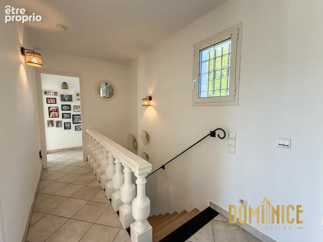 Cagnes-sur-Mer Les Collettes   Villa 233 m2, piscine à débordement, vue mer et espace bien-être - photo 19