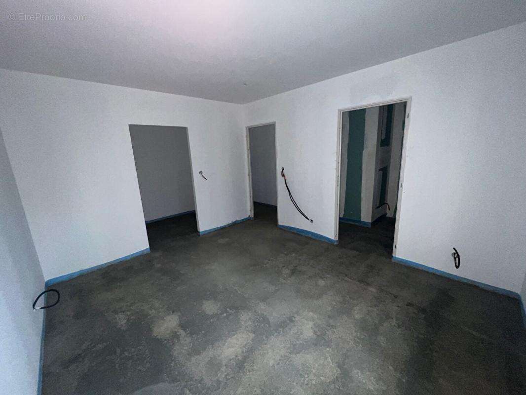 Maison à SAINT-MARCEL-LES-VALENCE