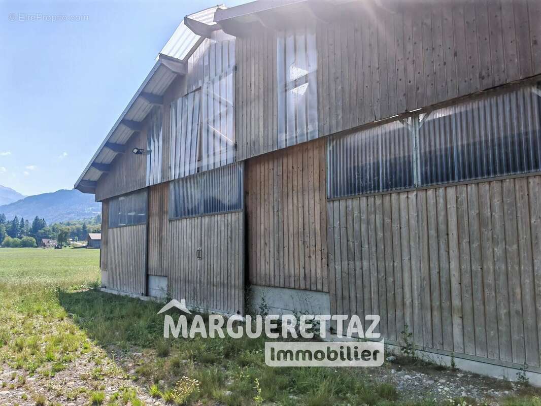 Ferme savoyarde à vendre à la Rivière Enverse - photo 6