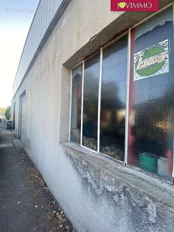 Commerce à NERIS-LES-BAINS