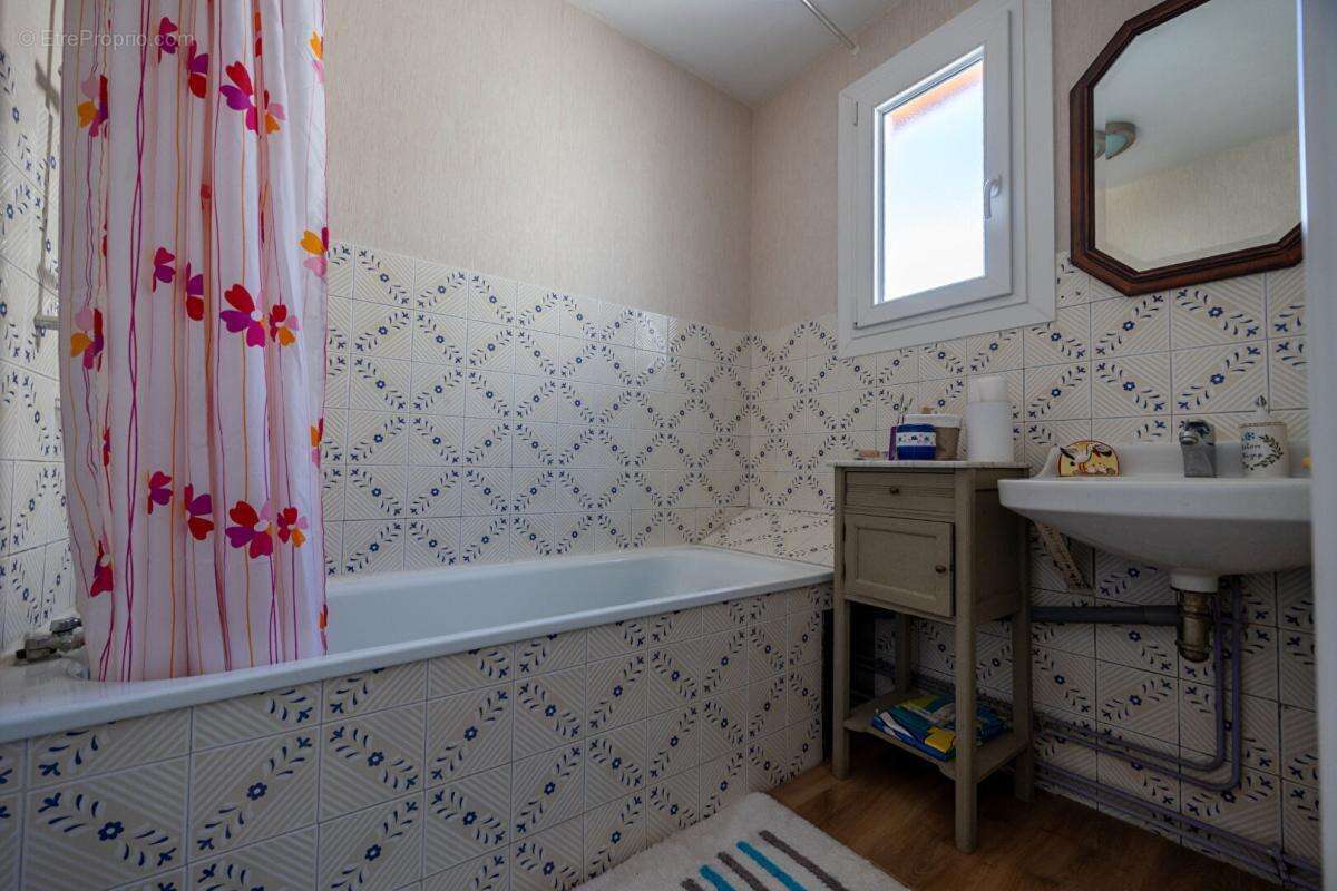 Maison à VIOLAY