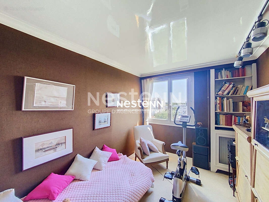 À vendre - spacieux 5 pièces de 96 m² avec balcon, box et cave à stains - photo 11