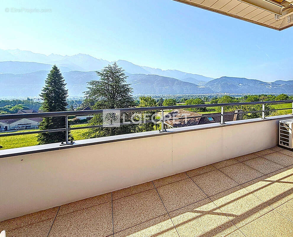 Appartement à SAINT-ISMIER