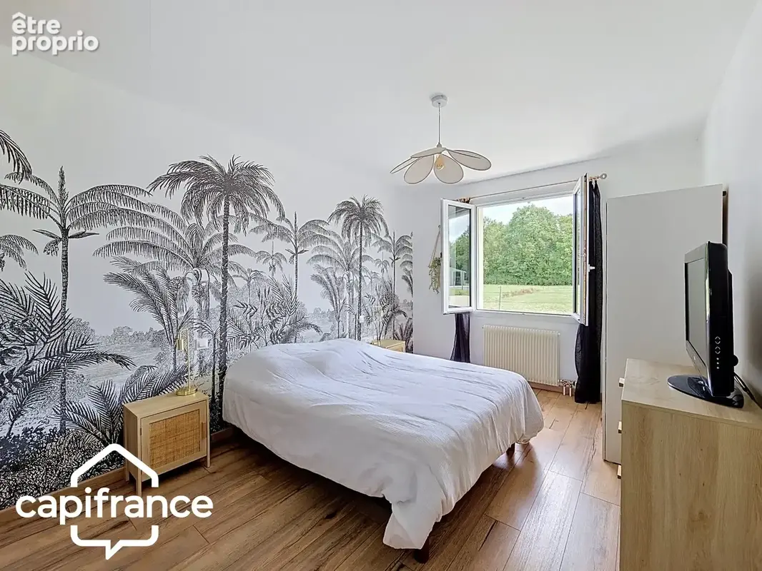 PROCHE DE THOUARS Maison de plain pied de 111m2 avec + de 2 hectares de terrain avec dépendance de 900m2 - photo 7