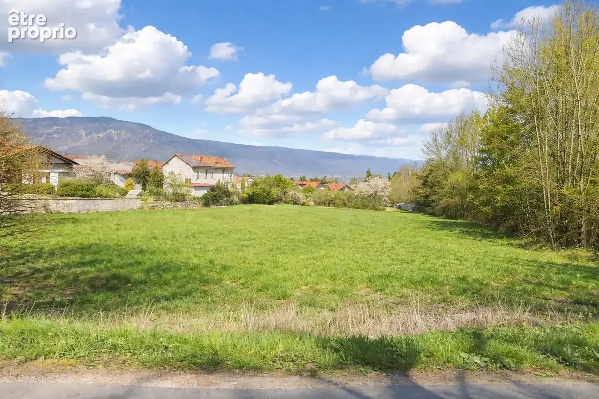 Photo Terrain à Vulbens au prix de 243 800€