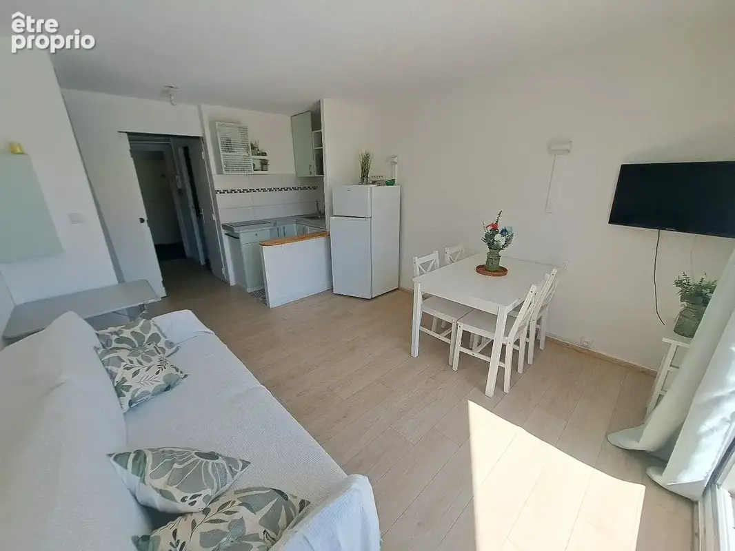 LE CAP D'AGDE  - CENTRE PORT - Appartement studio cabine + ascenseur + piscine - photo 3