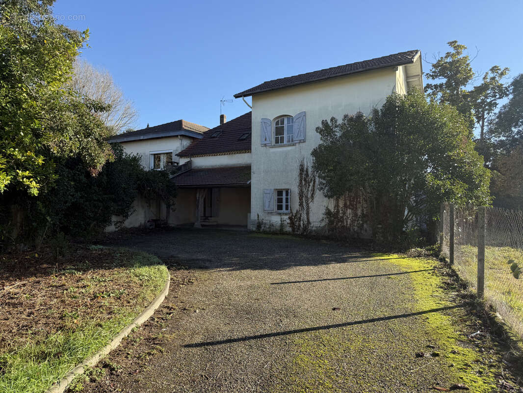 Maison à GONDRIN