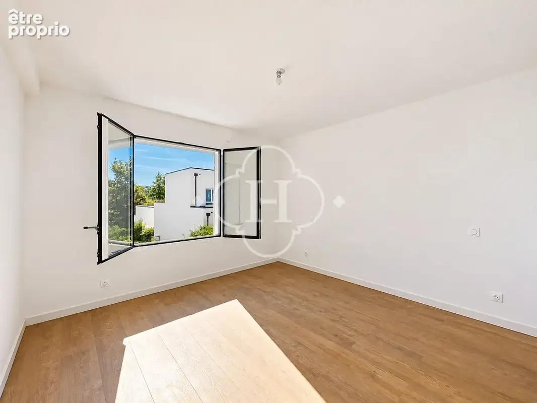 Maison 8 pièces 175 m² à vendre à Le Mesnil-Le-Roi (78600) - photo 9