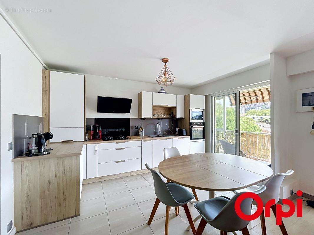 Appartement à MARSEILLE-8E