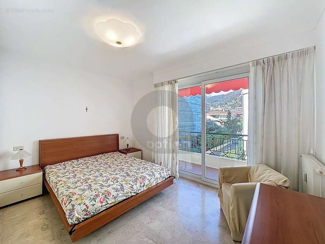 Appartement à ROQUEBRUNE-CAP-MARTIN