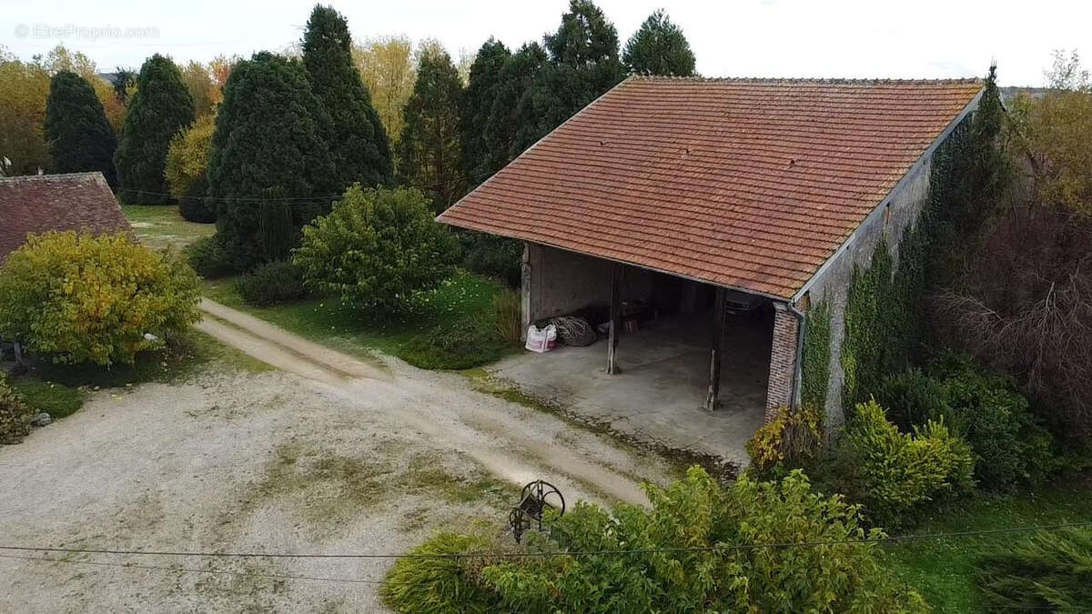 Maison à CHALAUTRE-LA-GRANDE