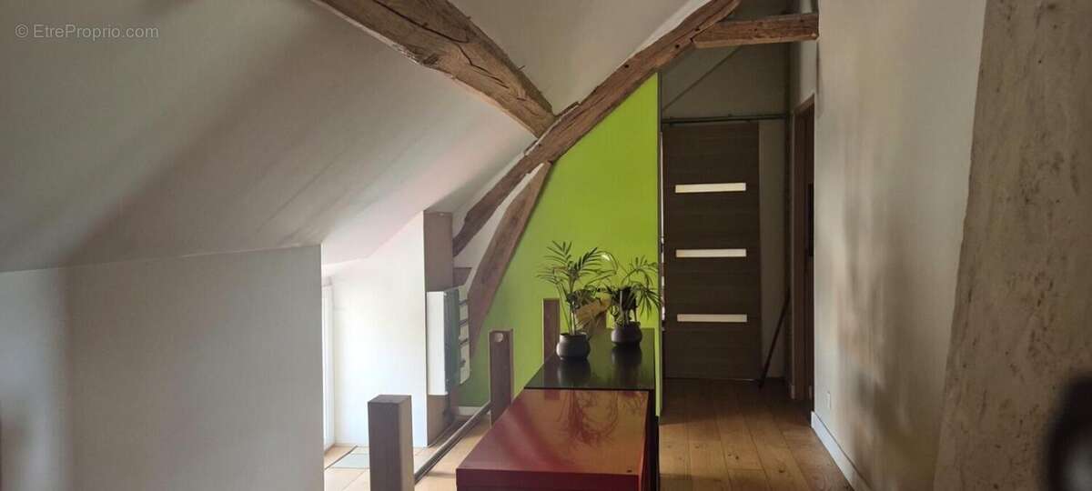 60890 THURY-EN-VALOIS  Maison familiale 190 m²  5 chambres -Terrain 1 000 m² - photo 4