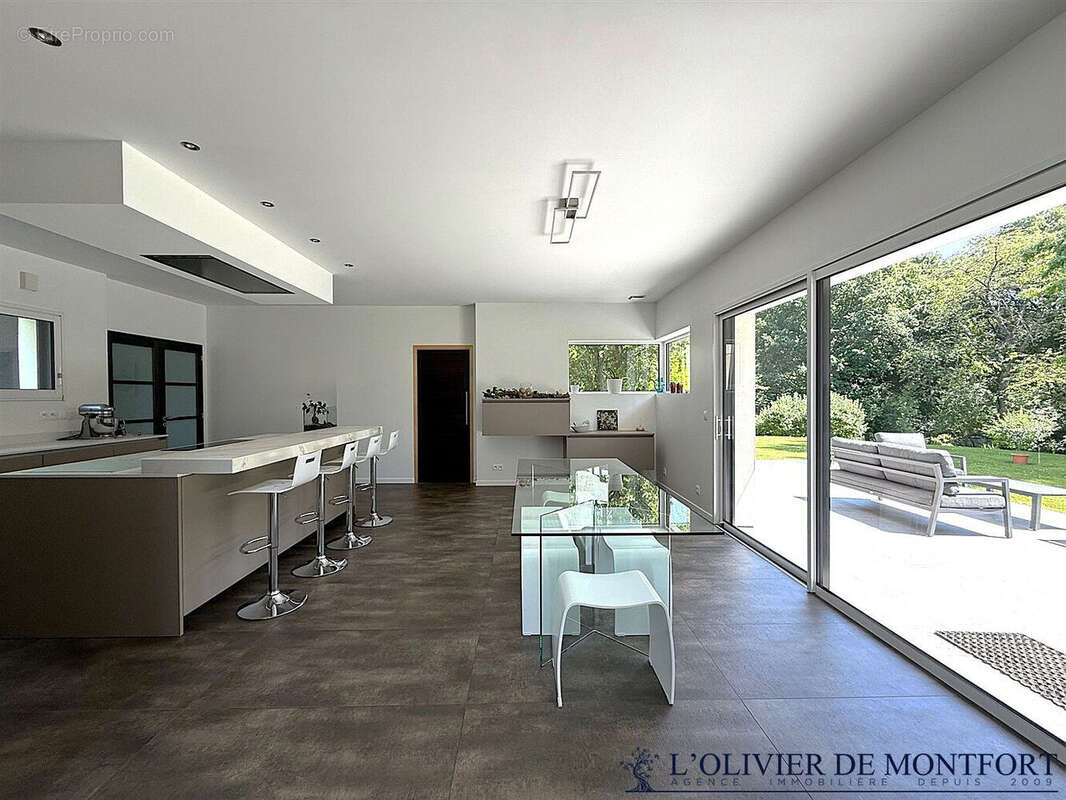 Maison à MONTFORT-L'AMAURY