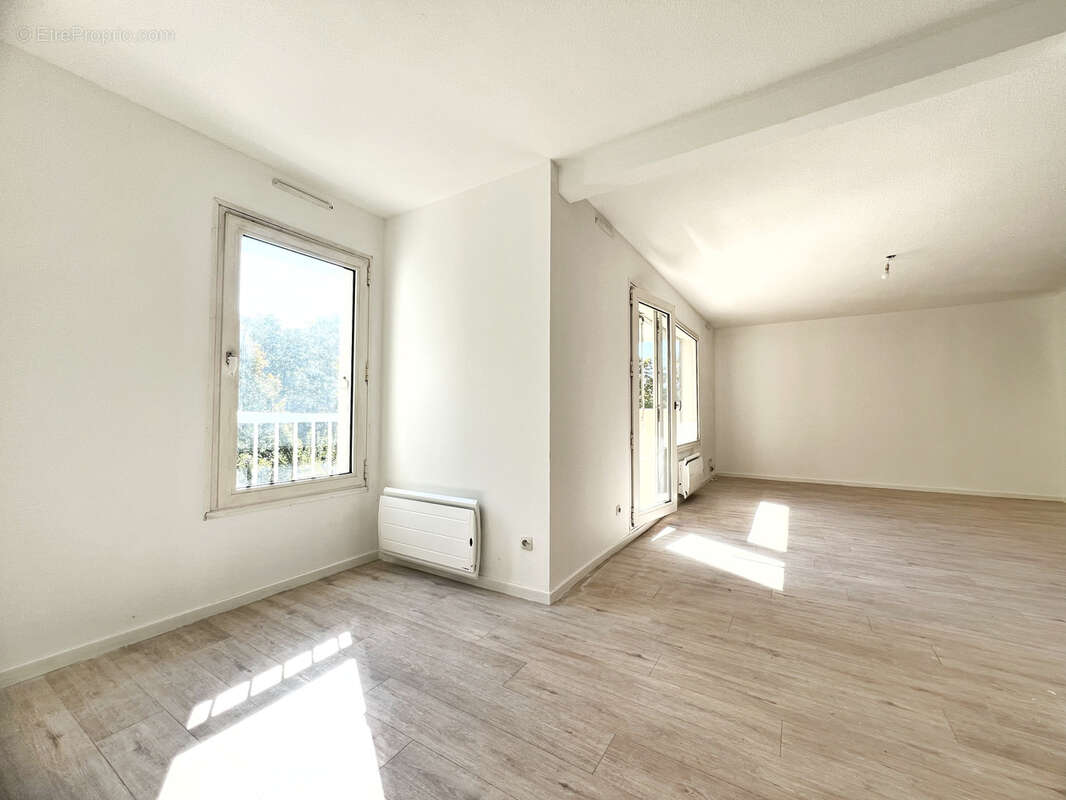 Appartement à LYON-8E